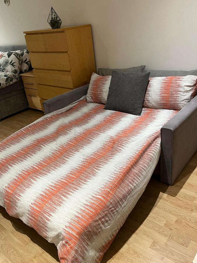 Large Room And Private Bathroom London Luaran gambar